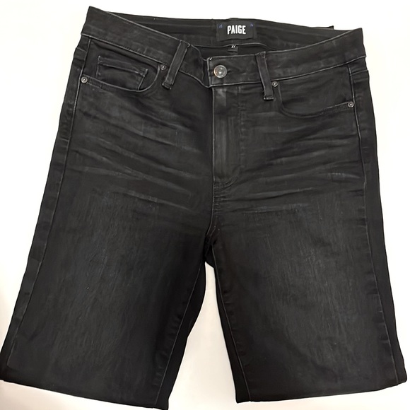 PAIGE host on ankle jeans - Picture 3 of 5